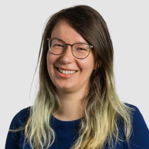 240617_Portret_Buvoo_grijs_Lres-10